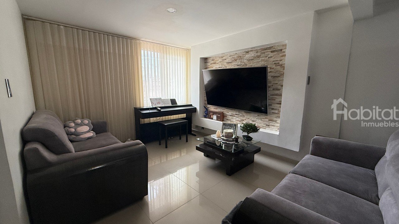 EN VENTA CASA EN CALATRAVA