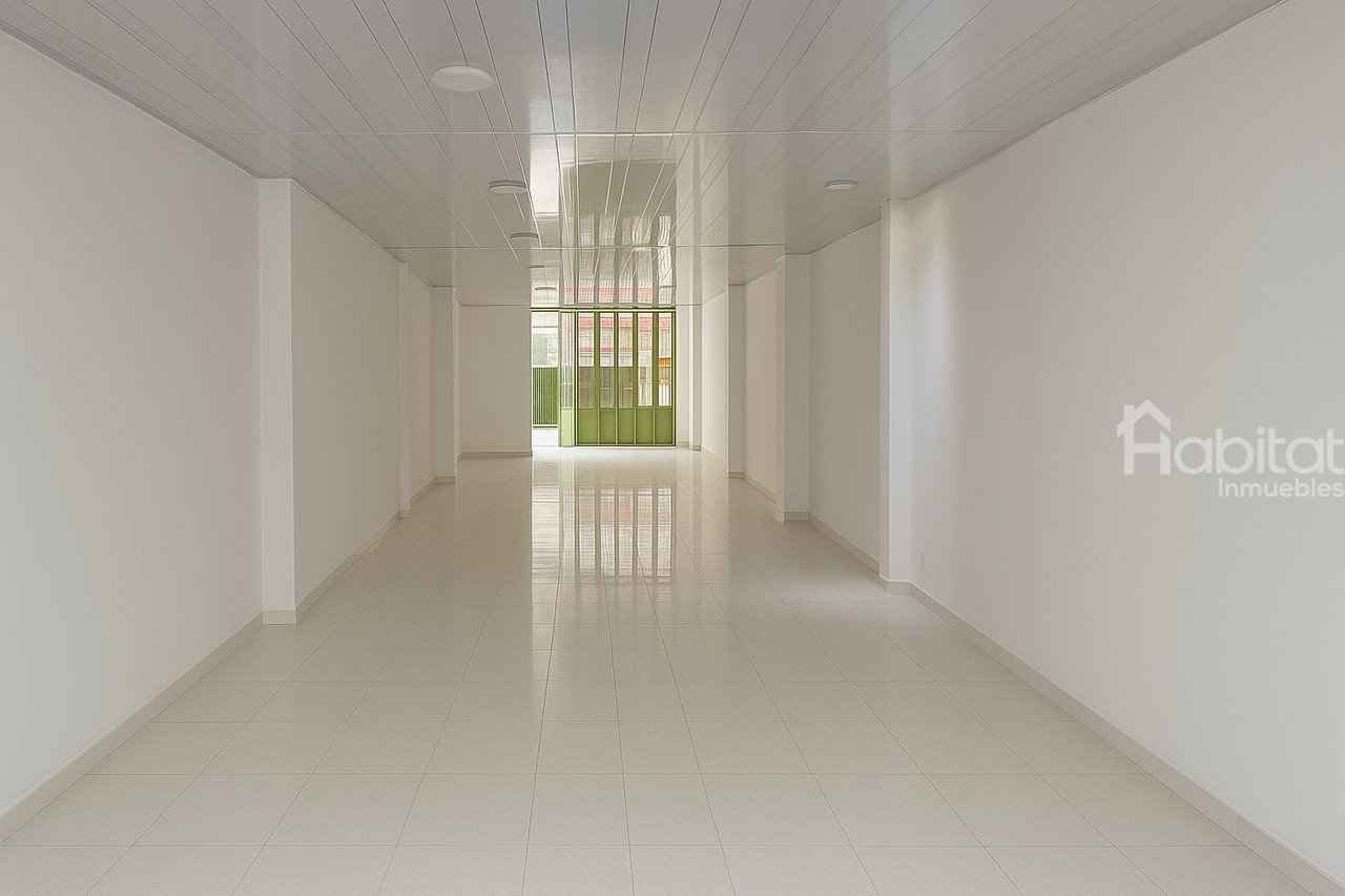 EN ARRIENDO LOCAL COMERCIAL EN LA ESMERALDA