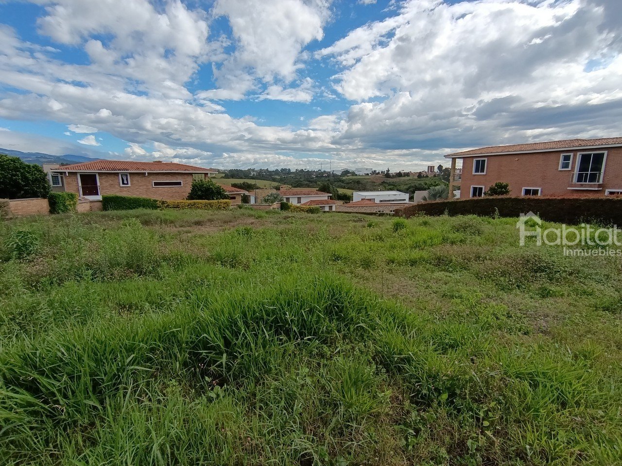 LOTE CONJUNTO COLINA DEL RIO