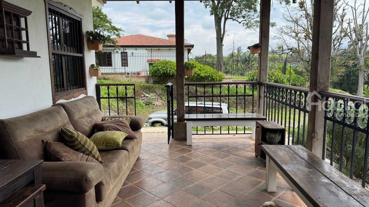 PARCELA AMOBLADA PARCELACION EL NOGAL