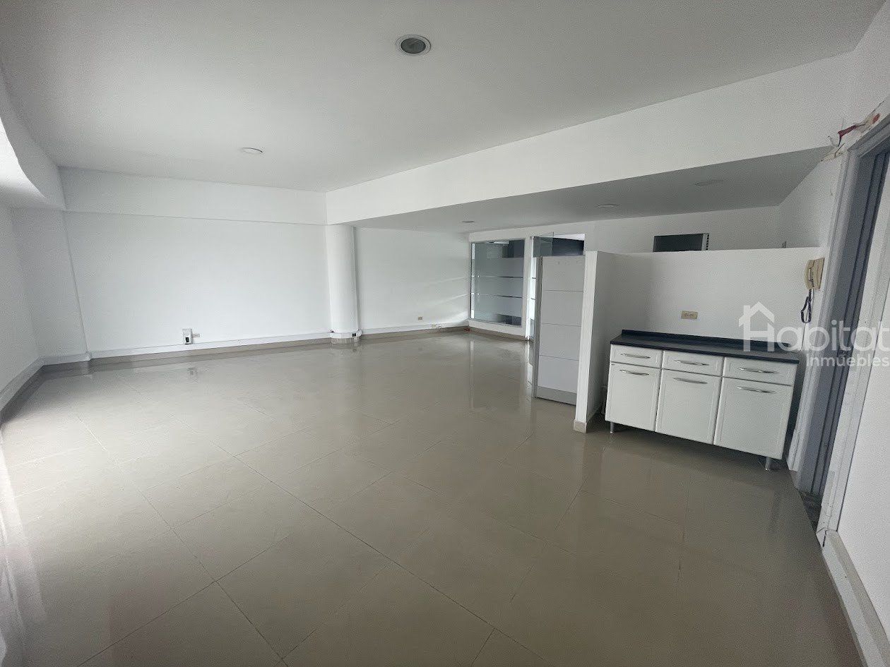 OFICINA EN CAMPANARIO