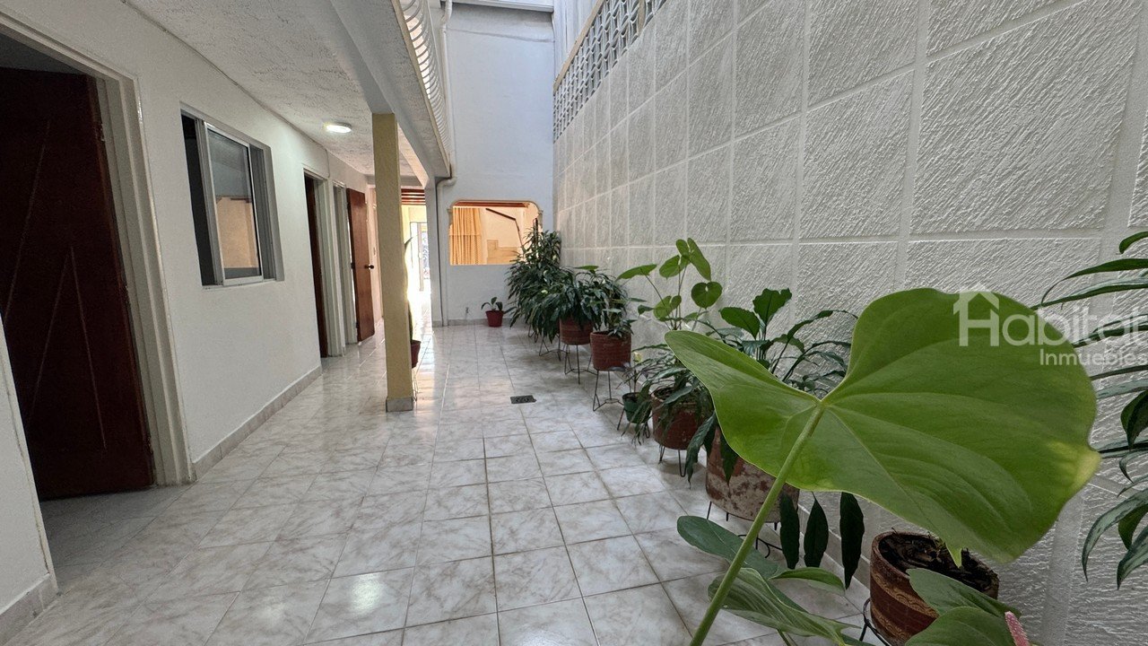 CASA BIFAMILIAR EN EL OBANDO