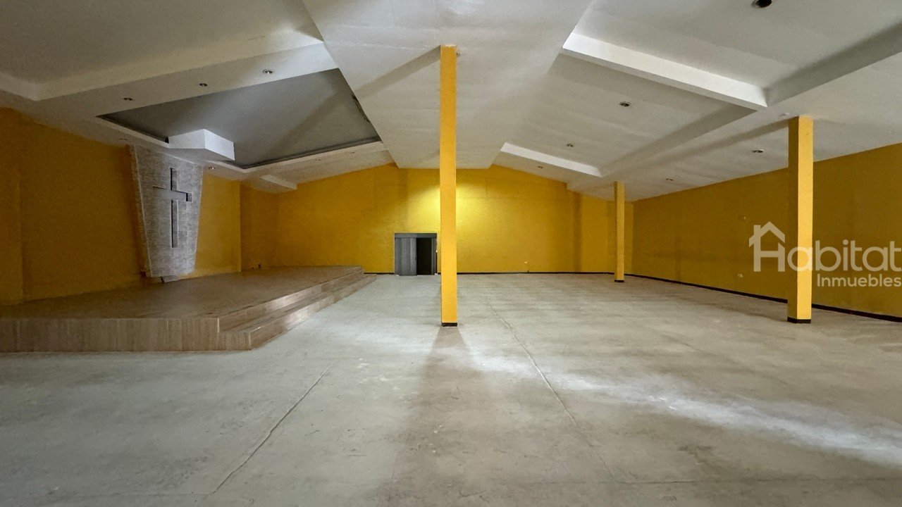 CASA COMERCIAL EN CIUDAD JARDIN