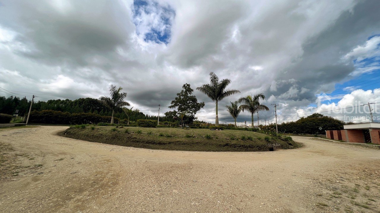 LOTES EN CIUDAD VERDE